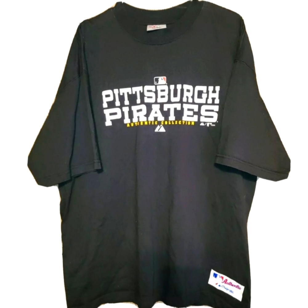 Men's Pittsburgh Pirates Logo Black T-Shirt